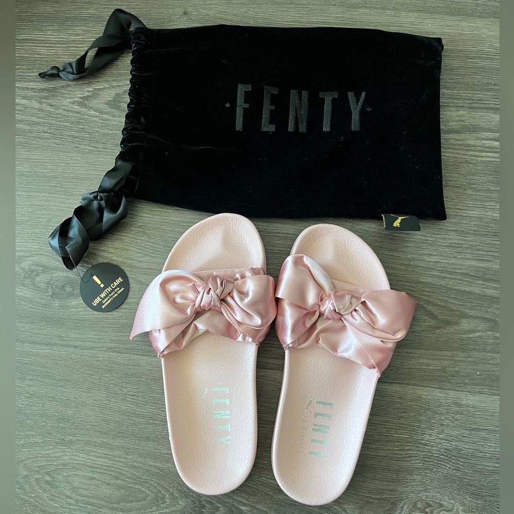 Fenty Puma Satin Bow Slides Size 5.5 Womens